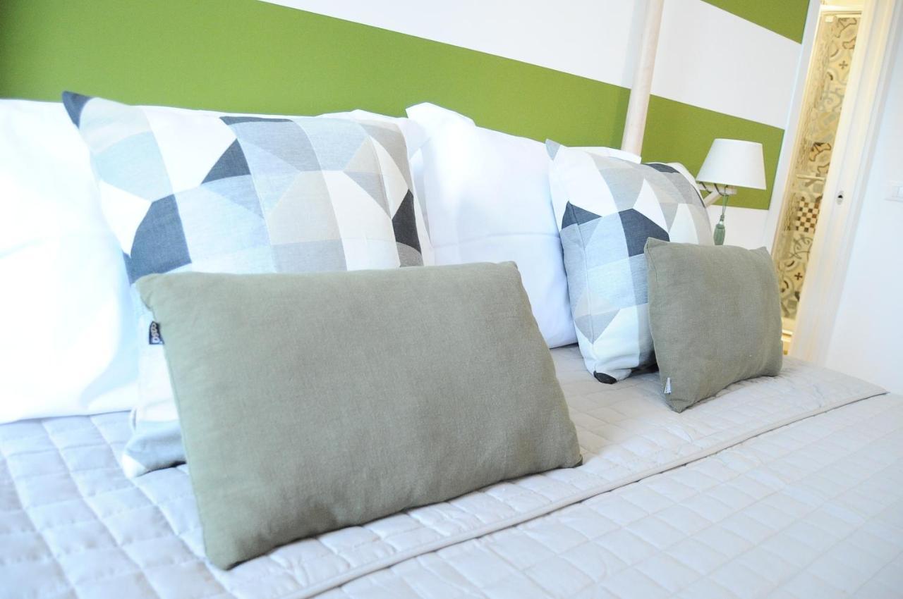 The Corner 180 Suite โกเซนซา ภายนอก รูปภาพ